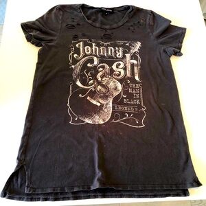 Johnny Cash Distressed The Man in Black Graphic T-shirt Women’s S Guitar Country